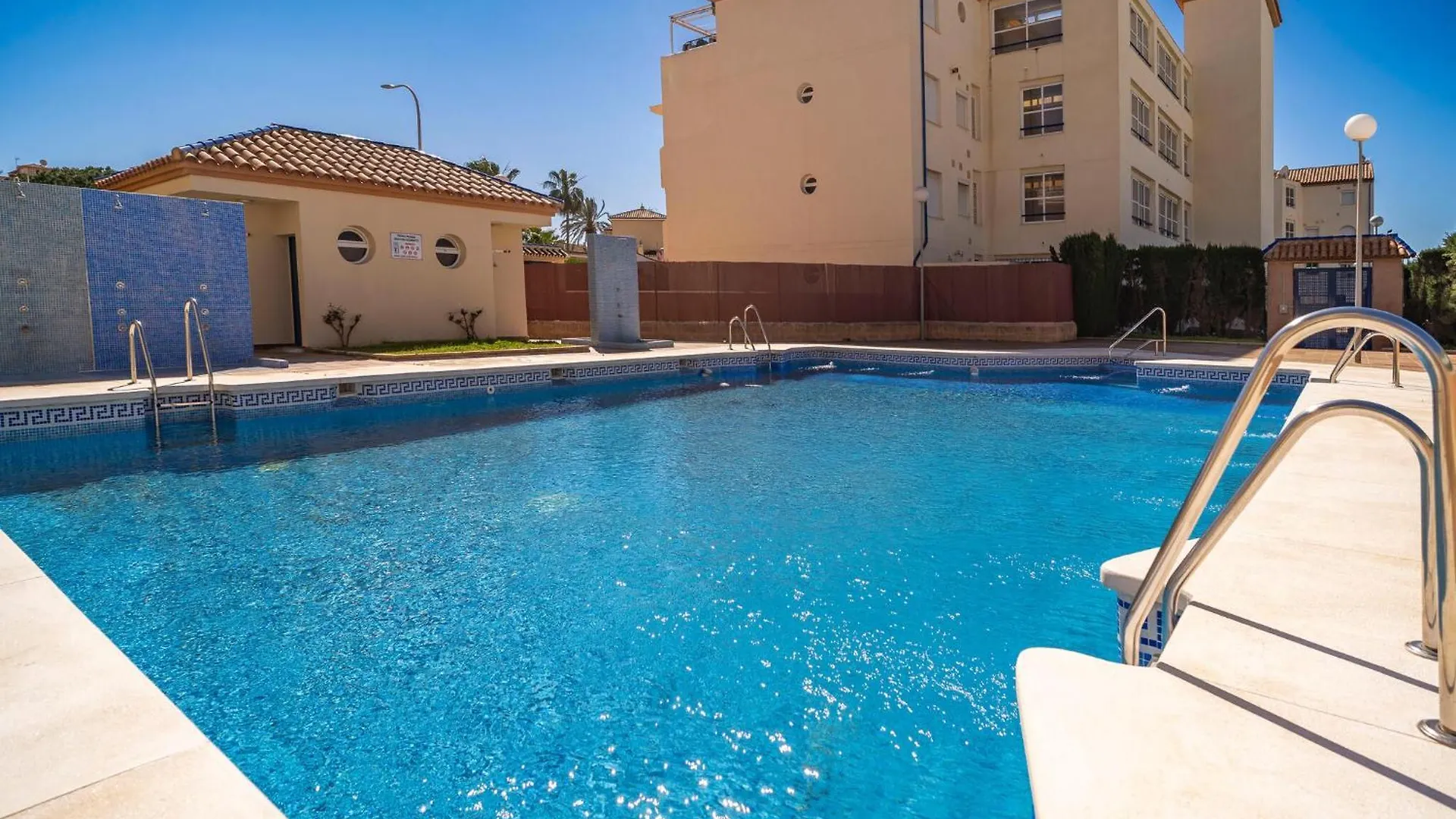 2 Bedroom Pet Friendly Apartment In Torrox